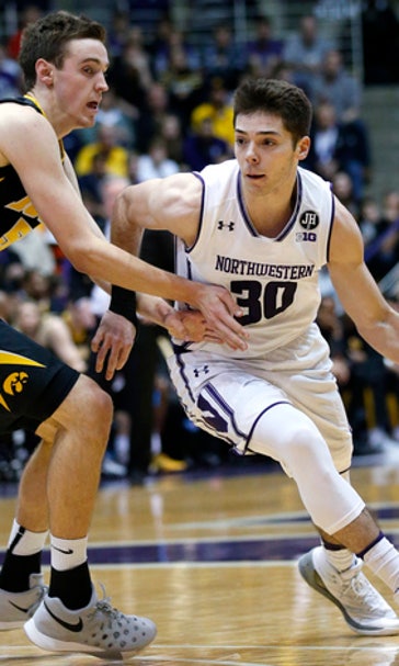 Lindsey, Northwestern roll to easy win over Iowa (Jan 15, 2017)